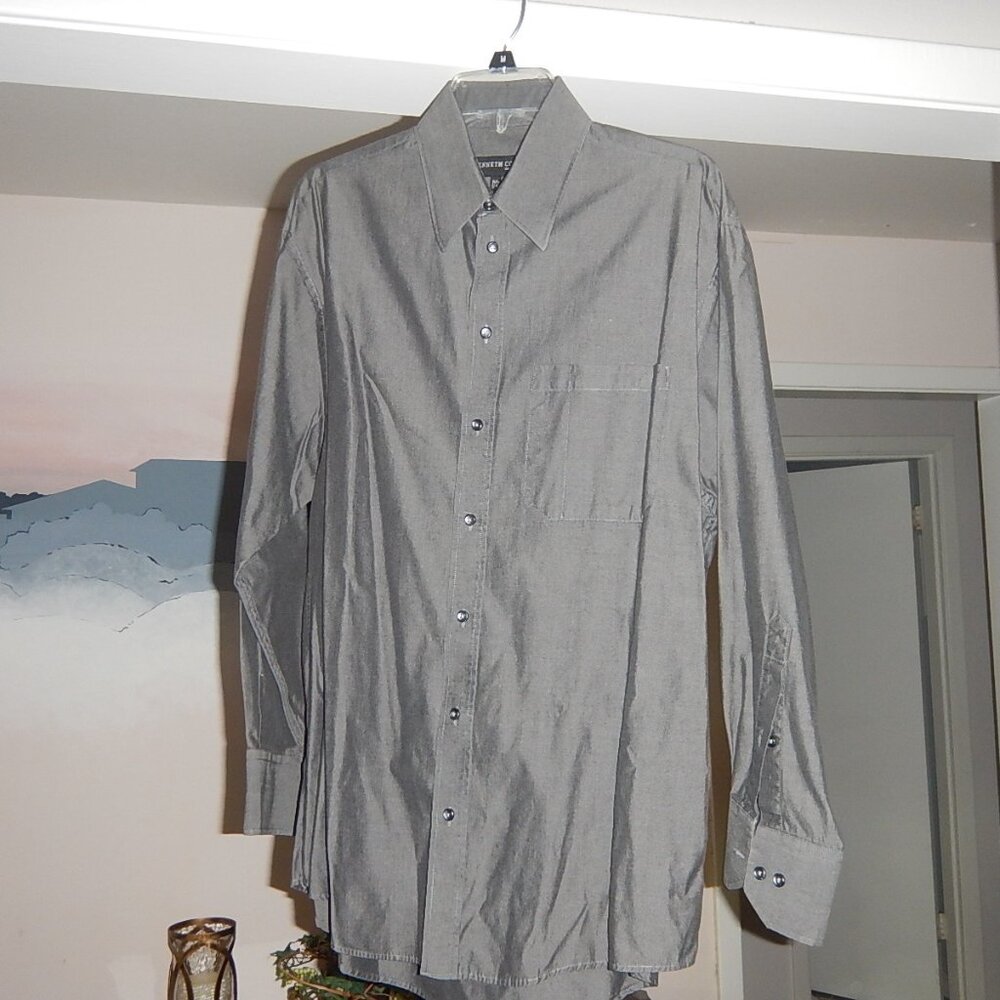 Men's Kenneth Cole Metallic Gray button down dress shirt 15.5  32-33